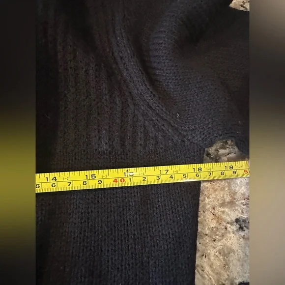 Venus Long Duster Cardigan Sweater Size Small Gold Button Captain Military - Picture 5 of 8